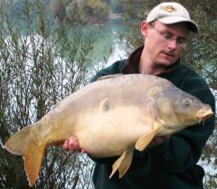 Plus gros poisson - Miroire très claire