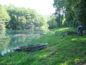 Belle Lone du Rhone sauvage