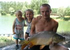 et oui ! même ses enfants viennent à la pêche voir les gros poissons