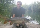 un beau poisson dommage que le photographe soit a contre jour