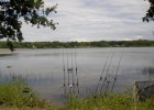 beau plan d'eau de 80 hectares dommage qu'ils le vidangent a la fin de l'année 2