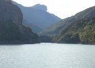 vue sur le lac de serre ponçon arriver de ubaye