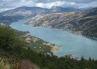 vue sur le lac de serre ponçon arriver de ubaye