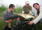 Matthieu et Minus avec les plus beaux fishs de la nuit...et Ball tjs debout mdr